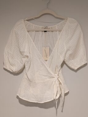 Universal Thread Cream Grid Wrap Top with Puff Sleeves